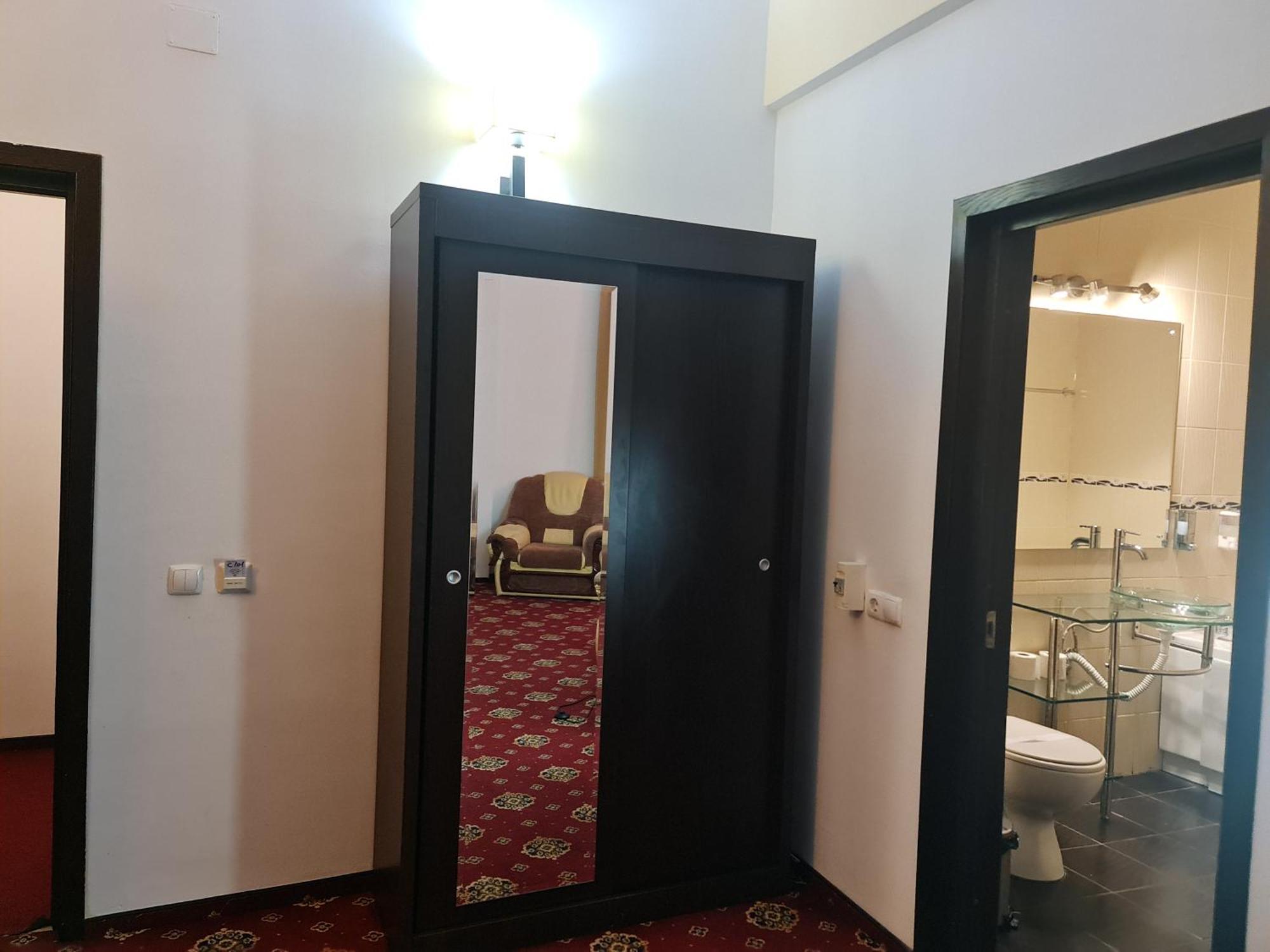 Hotel Magic Gt Trivale 피테슈티 외부 사진