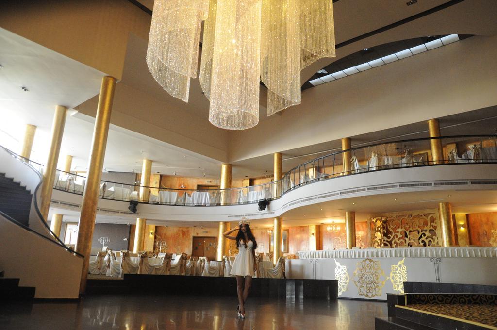 Hotel Magic Gt Trivale 피테슈티 외부 사진